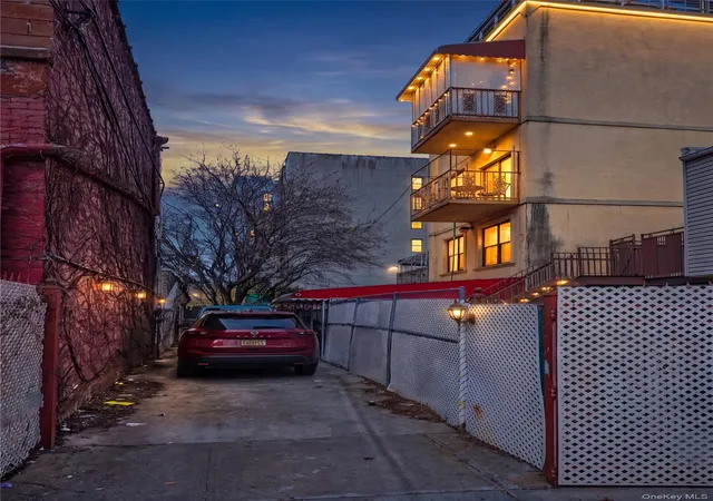 Listing Photo 4 - Condo for sale in building located at 360 S 3rd St, Brooklyn, NY 11211