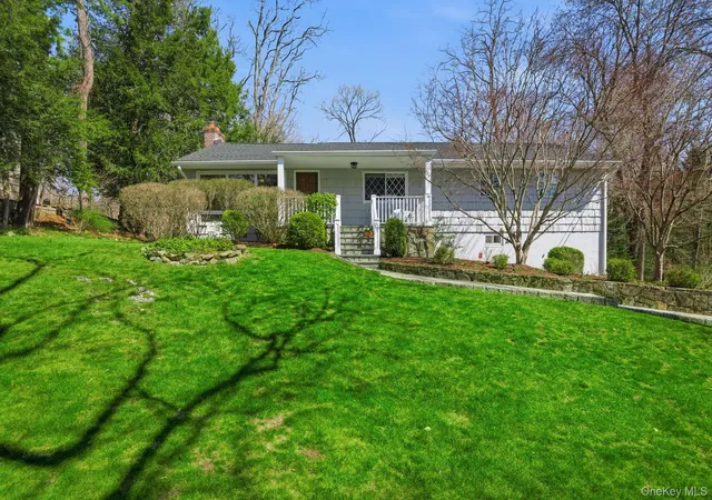 Photo 1 of Sale Pending at 26 Meadow Ln, Chappaqua, NY 10514 | MLS# 978589 | Listing updated on 2026-04-22