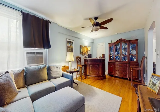 3rd image of 755 Bronx River Rd #6C, Yonkers, NY 10708 | MLS# 978629