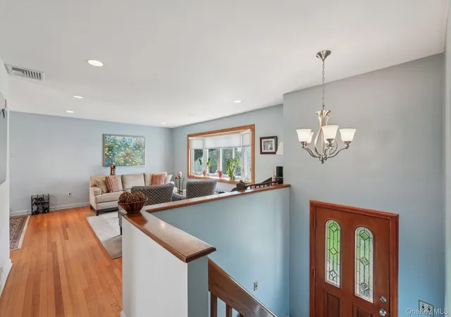 2nd image of 23 Will Rogers Ln, Nanuet, NY 10954 | MLS# 978667