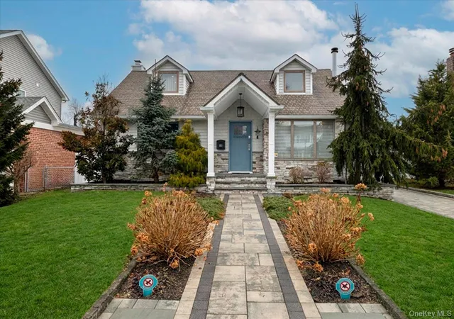 Photo 1 of Sale Pending at 1053 Lydia Dr, Franklin Square, NY 11010 | MLS# 978671 | Listing updated on 2026-09-19