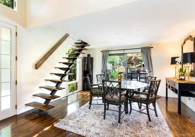 Photo 3 of Single family home for sale at 605 Shore Walk, Sayville, NY 11782 | MLS# 978732 | Listing updated on 2026-04-01
