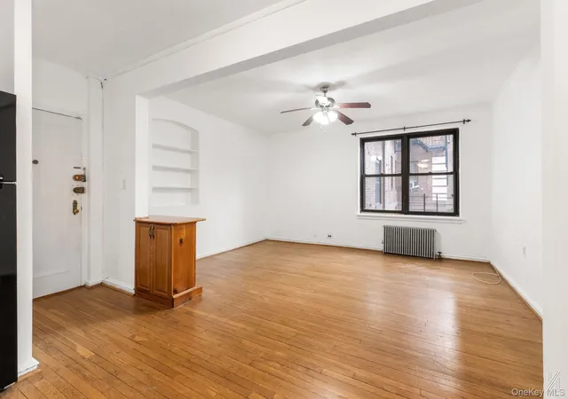 Homes for sale in New York, NY | 22-43 77Th St #C1, New York, NY 11370 | MLS# 978776