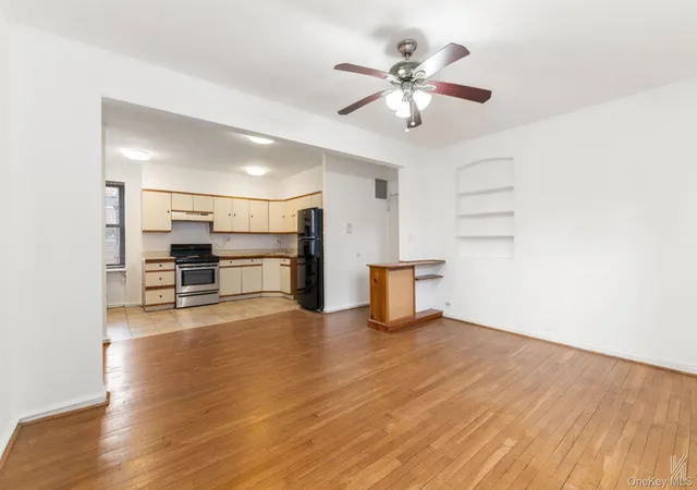 Homes for sale in New York, NY | 22-43 77Th St #C1, New York, NY 11370 | MLS# 978776