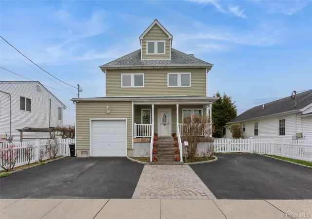 1st image of 271 Arthur St, Hempstead, NY 11520 | MLS# 978777