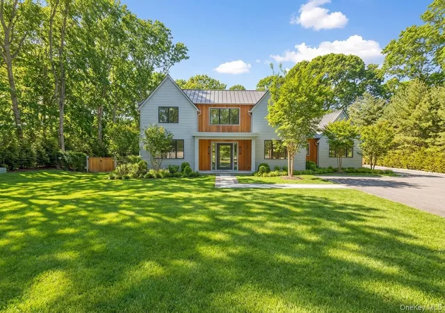1st image of 8 Ashwood Ct, Southampton, NY 11968 | MLS# 978793