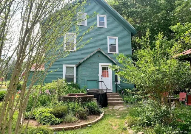 Homes for sale in Fallsburg, NY | 6 Hope St, Fallsburg, NY 12747 | MLS# 978829