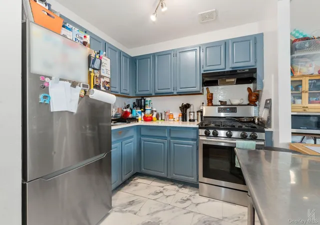 Photo 3 of Single family home for sale at 426 54th Street, Brooklyn, NY 11220 | MLS# 978841 | Listing updated on 2026-09-01