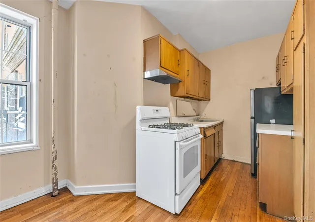 5th image of 5142 30Th Ave, New York, NY 11238
