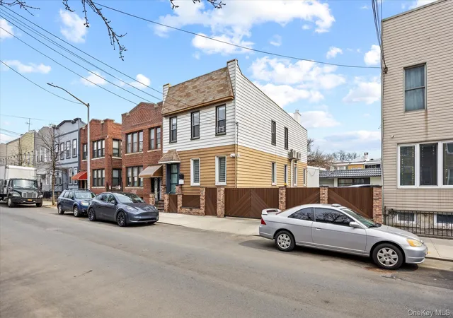 Photo 3 of Sale Pending at 2020 Bleecker St, Ridgewood, NY 11385 | MLS# 978898 | Listing updated on 2026-07-02