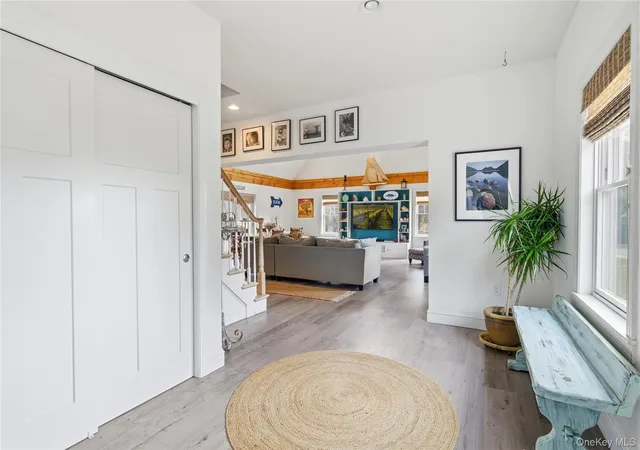 4th image of 14 Fred'S Ln, Shelter Island, NY 11964 | MLS# 978923