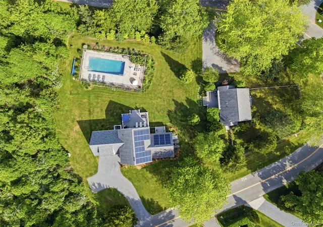 33rd image of 14 Fred's Ln, Shelter Island, NY 11964 | MLS# 978923