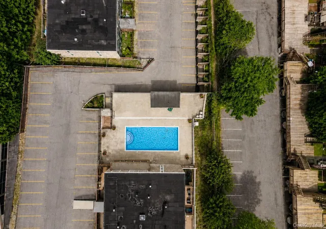 3rd image of 397 N Broadway, Yonkers, NY 10701