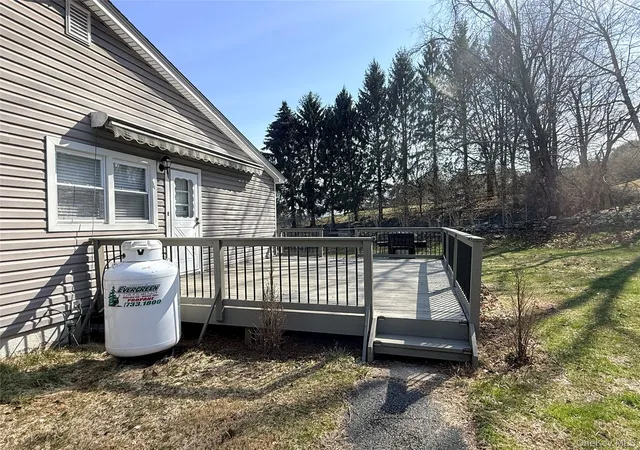 Photo 5 of Single family home for sale at 77 Upper Rd, Middletown, NY 10940 | MLS# 978950 | Listing updated on 2026-08-18