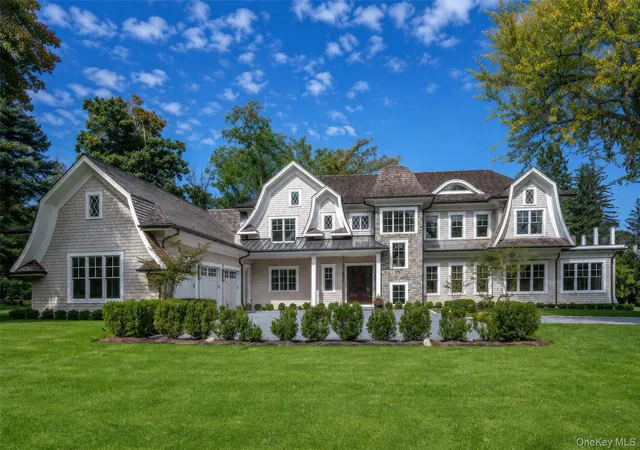 1st image of 2 Pheasant Run, North Hempstead, NY 11024 | MLS# 978976
