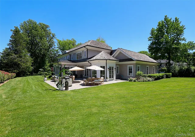 Photo 2 of Mansion for sale at 2 Pheasant Run, North Hempstead, NY 11024 | MLS# 978976 | Listing updated on 2026-09-27