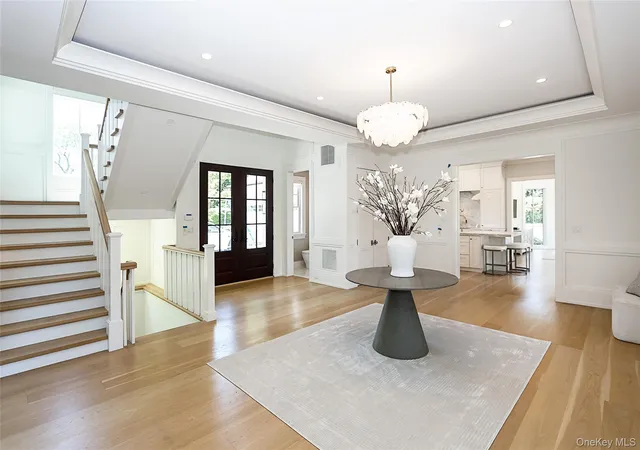 4th image of 2 Pheasant Run, North Hempstead, NY 11024 | MLS# 978976