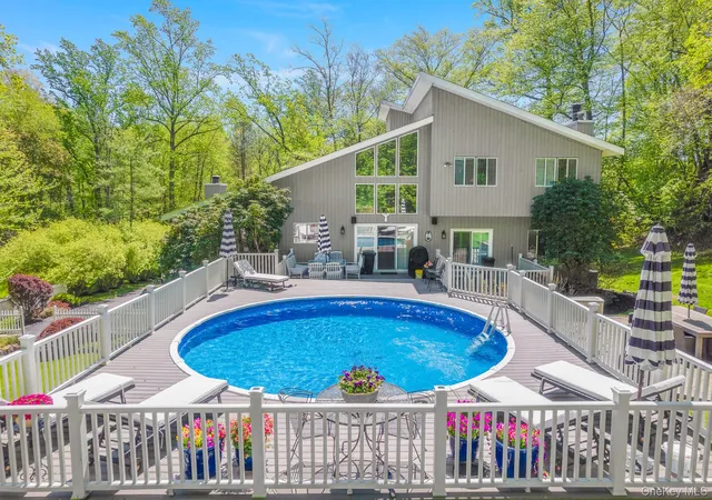Photo 3 of Sale Pending at 49 Chester Ct, Cortlandt Manor, NY 10567 | MLS# 978987 | Listing updated on 2026-08-08