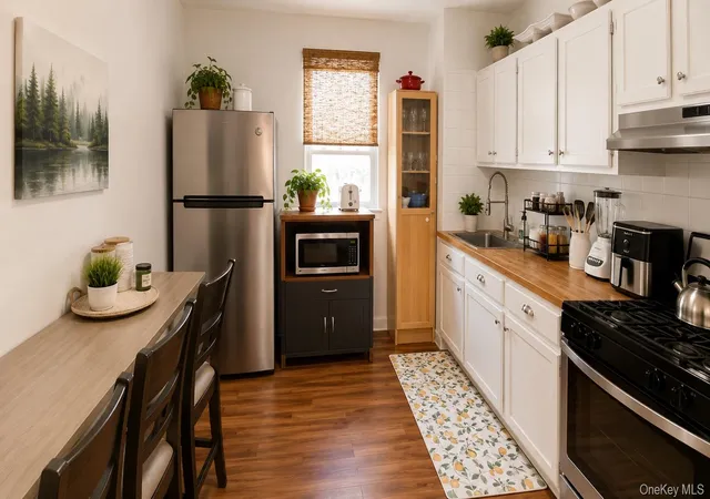 Photo 3 of Sale Pending at 3224 110th Street, New York, NY 11369 | MLS# 979116 | Listing updated on 2026-09-19