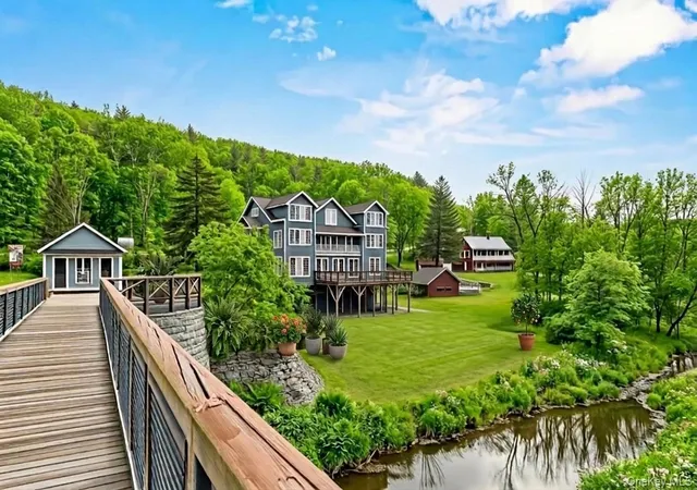 Photo 3 of Single family home for sale at 4223 Ny State Route 97, Barryville, NY 12719 | MLS# 979121 | Listing updated on 2026-04-17