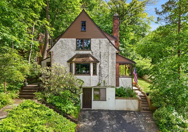 Homes for sale in Mount Kisco, NY | 32 Thorn Ave, Mount Kisco, NY 10549 | MLS# 979128