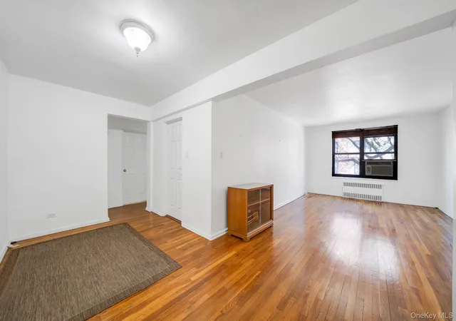 3rd image of 83-85 Woodhaven Blvd #3L, New York, NY 11421 | MLS# 979167