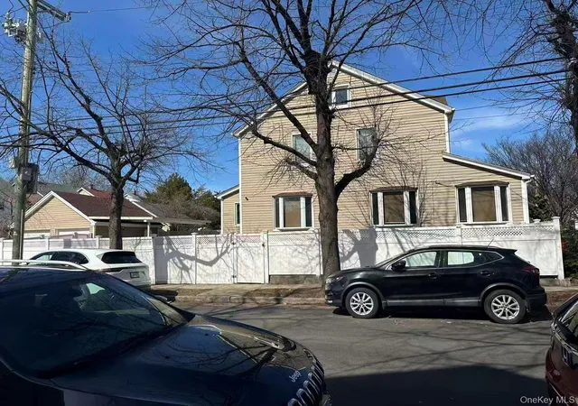4th image of 8860 240Th St, Bellerose, NY 11426 | MLS# 979230