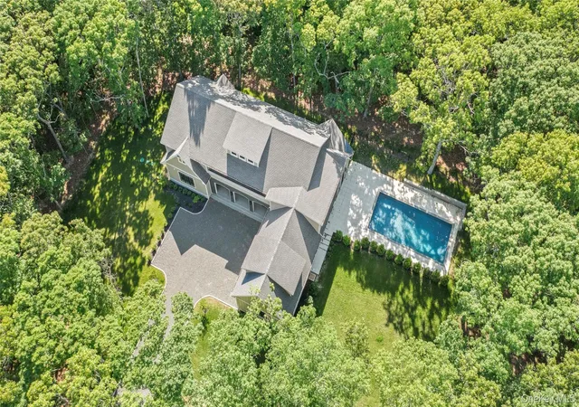 4th image of 1355 Little Peconic Bay Rd, Southold, NY 11935 | MLS# 979297