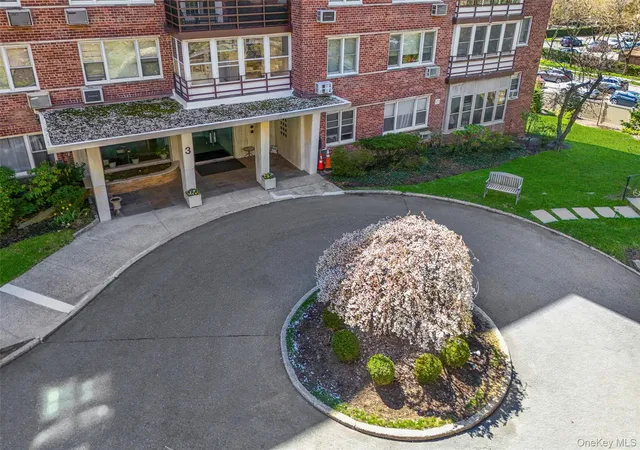 1st image of 3 Washington Sq #4D, Mamaroneck, NY 10538 | MLS# 979354