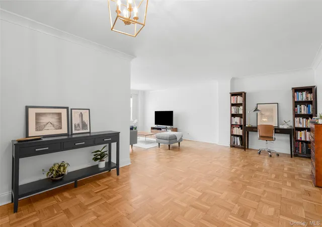 3rd image of 3 Washington Sq, Mamaroneck, NY 10543