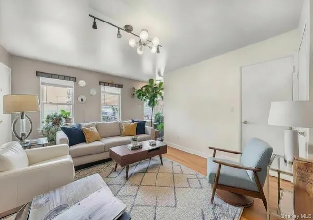 Photo 3 of Sale Pending at 290 Lowndes Ave #C, Huntington Station, NY 11746 | MLS# 979383 | Listing updated on 2026-09-19