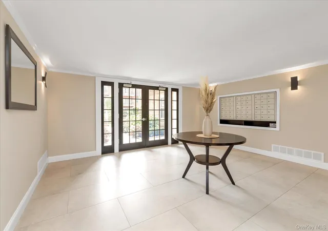 4th image of 124 S Park Ave #1-P, Hempstead, NY 11570 | MLS# 979392