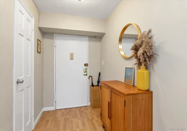 5th image of 124 S Park Ave #1-P, Hempstead, NY 11570 | MLS# 979392
