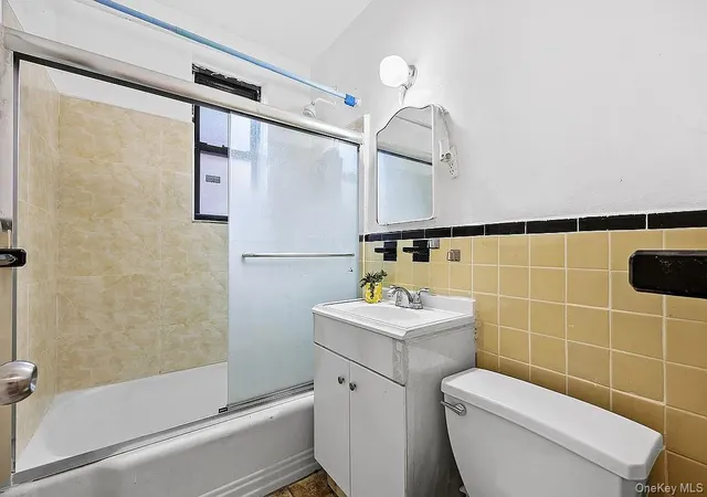 Listing Photo 4 - Condo for sale in building located at 9963 66Th Ave, New York, NY 11374 - Unit #F11