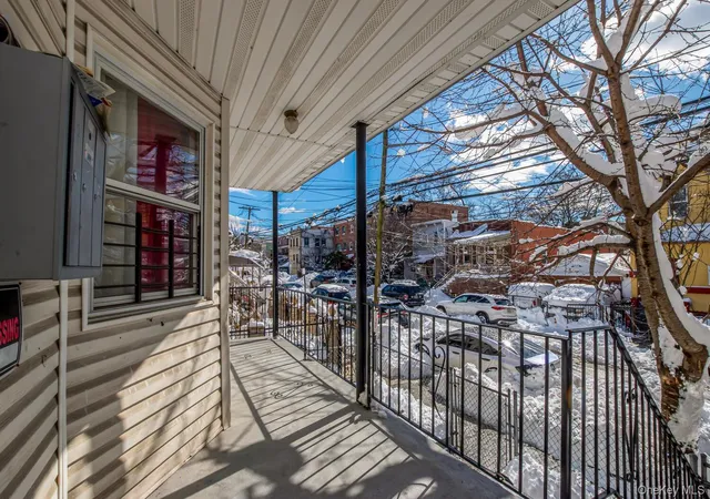 Photo 3 of Sale Pending at 819 E 223rd Street, Bronx, NY 10466 | MLS# 979445 | Listing updated on 2026-05-30