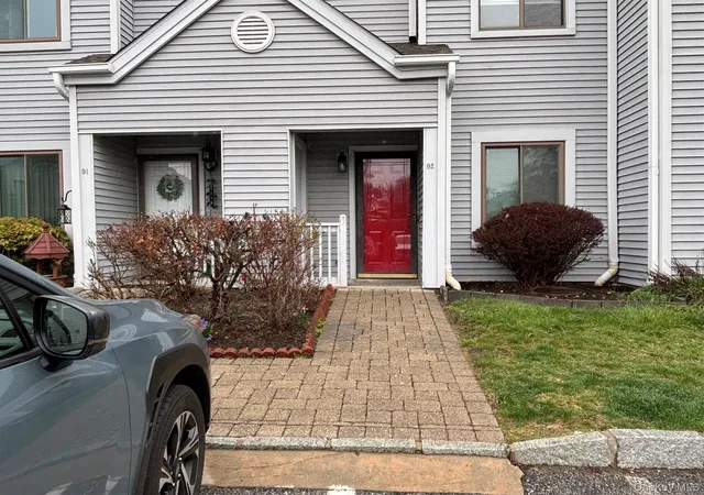 2nd image of 92 Lake Ridge Cvs, Mohegan Lake, NY 10547 | MLS# 979447