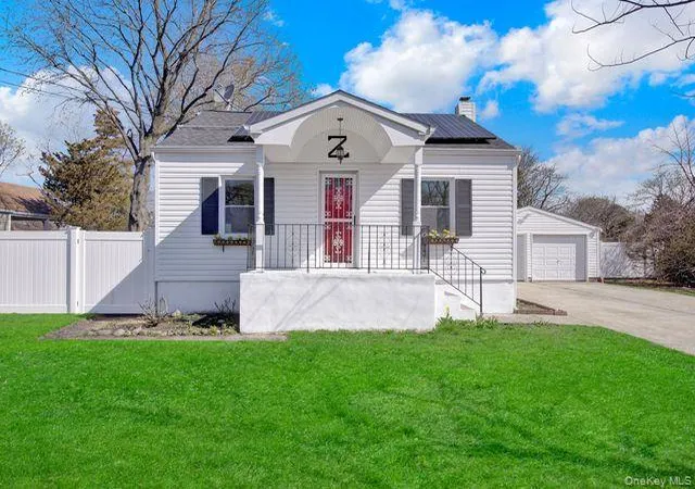 1st image of 37 Oklahoma Ave, Bay Shore, NY 11706 | MLS# 979491