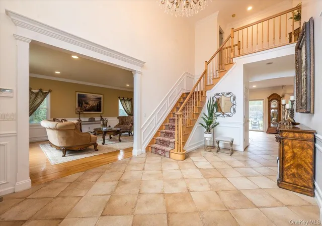 4th image of 129 Round Swamp Rd, Huntington, NY 11743 | MLS# 979531