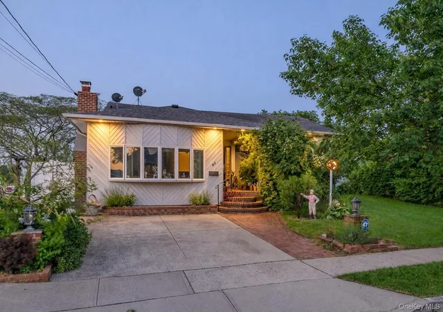 Photo 2 of Single family home for sale at 49 Ann Dr E, Hempstead, NY 11520 | MLS# 979541 | Listing updated on 2026-08-17