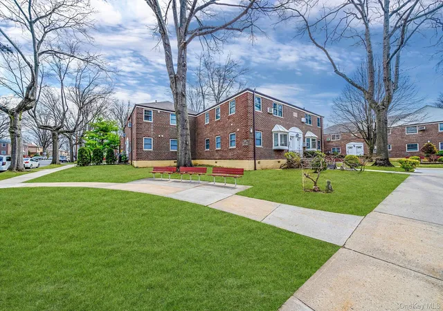 4th image of 251-54 61 Avenue Avenue #1162, Little Neck, NY 11362 | MLS# 979546