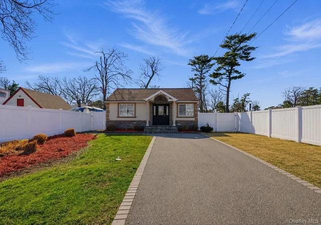 2nd image of 108 4th St, Brentwood, NY 11717 | MLS# 979555