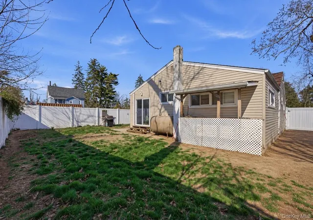 3rd image of 108 4Th St, Brentwood, NY 11717 | MLS# 979555