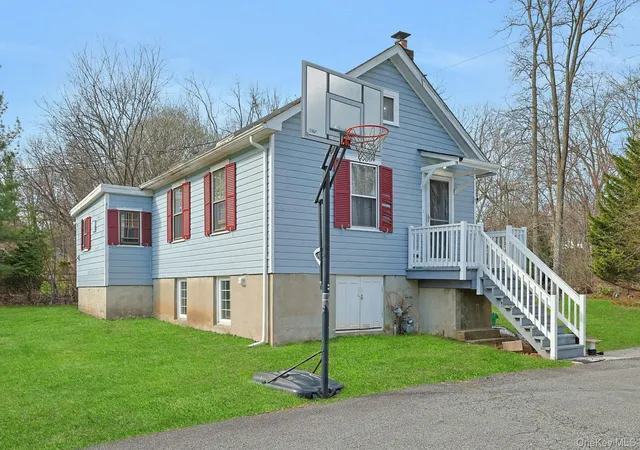 4th image of 200 Bardonia Rd, Clarkstown, NY 10954 | MLS# 979567