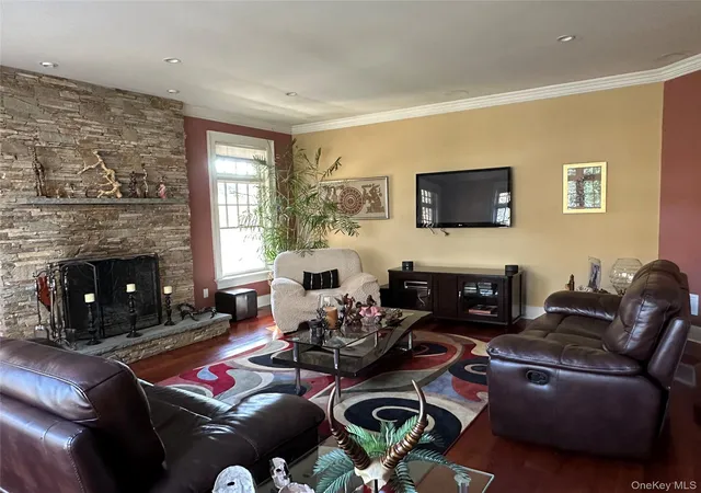 5th image of 16 Oriole Pl, Farmingville, NY 11738 | MLS# 979588