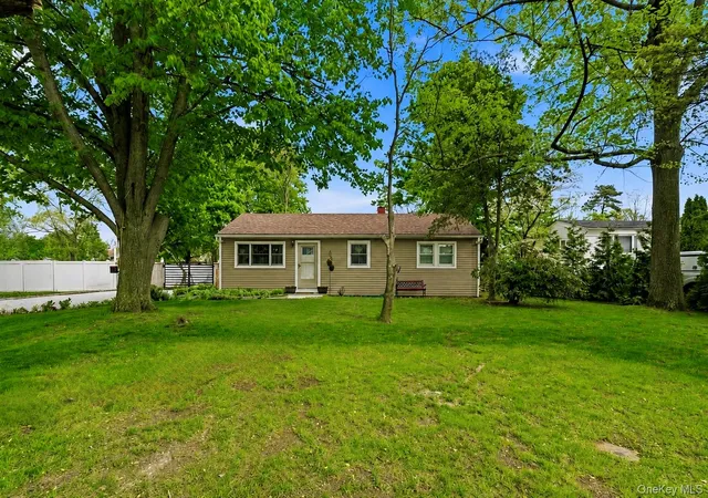1st image of 1016 Howells Rd, Bay Shore, NY 11706 | MLS# 979652