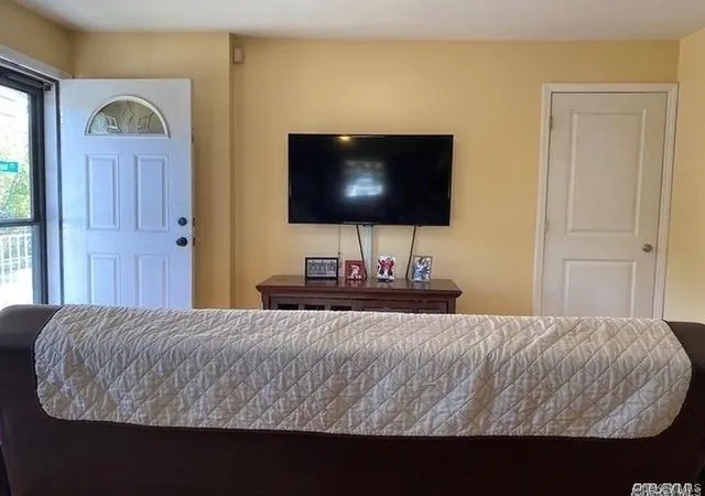 Photo 4 of House for sale at 16220 104th Street, Howard Beach, NY 11414 | MLS# 979654 | Listing updated on 2026-06-25