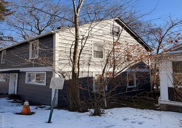 3rd image of 85 Grove St, Newburgh, NY 12550 | MLS# 979698