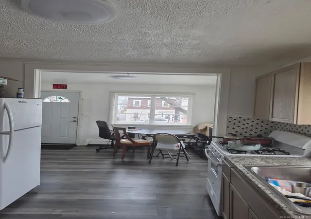 5th image of 85 Grove St, Newburgh, NY 12550 | MLS# 979698