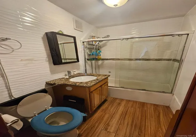 3rd image of 43-43 Kissena Blvd #402, New York, NY 11355 | MLS# 979700