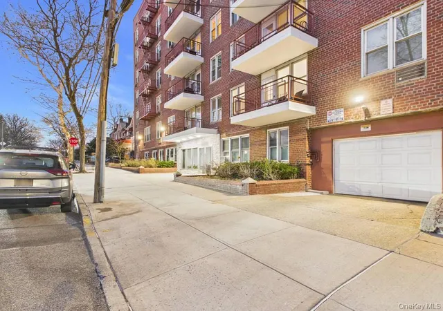 3rd image of 6515 Alderton St #3F, Rego Park, NY 11374 | MLS# 979701